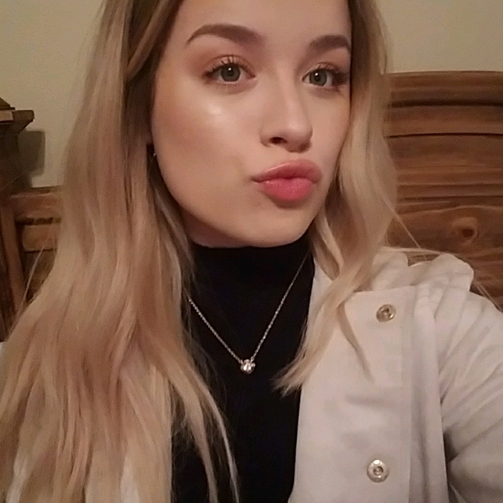 Meet your Posher, Kennadie